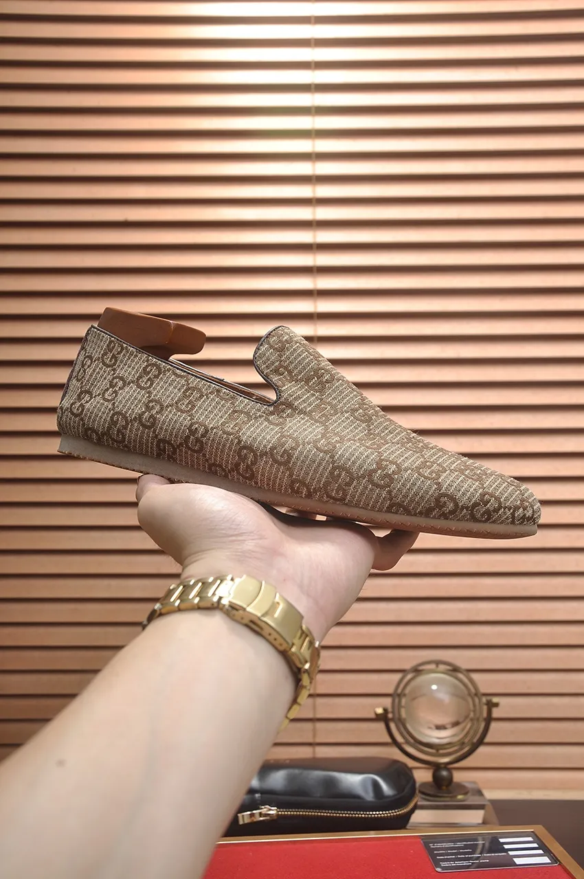 Men's men's shoes💰460💶[GUCCI Gucci] Men's wallet shoes🇮🇹Official website original 1:1 mold opening, original quality💯The upper is made of imported cowhide and Gucci original fabric➕Breathable cotton sheep lining, fine workmanship, high-end atmosphere. Has a fashionable and exemplary look. Rubber wear-resistant and anti-slip outsole. Code number: 38-44